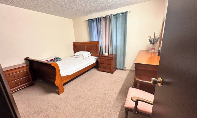 Winnipeg Apartment | Cozy 1 Bedroom family friendly modern apartment great location