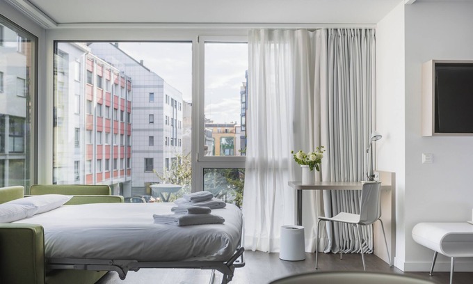 Nyon Hotel | Cozy 1-bedroom hotel with fitness room, WiFi in fabulous Nyon