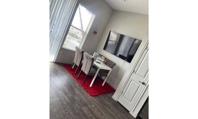 West Dallas House | Cozy 1 bedroom roof top pool