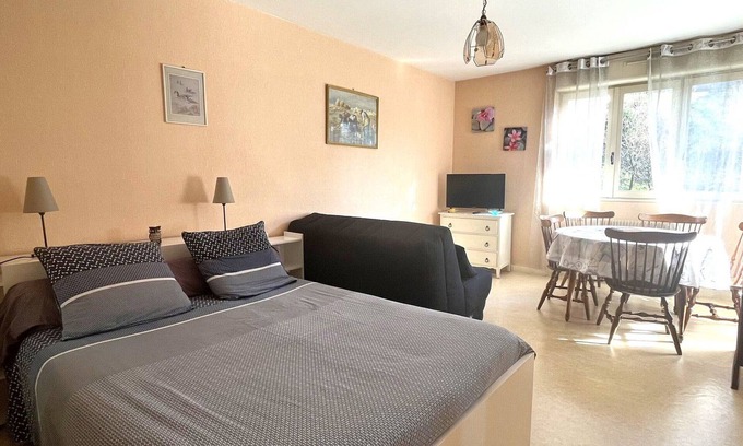 Aix-les-Bains Apartment | Cozy 1-BR Apt with SE Terrace, Pool & Tennis | Quiet Residence Near Aix-les-Bains Center