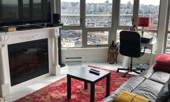 Downtown Vancouver Condo | Cozy 1BR & 1BA! condo with AC, fitness room in marvelous Downtown Vancouver