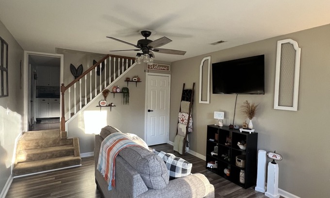Calverton Apartment | Cozy 1BR Apt Minutes From Skyline Drive!