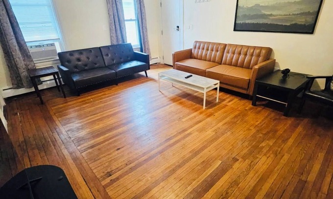 Providence Apartment | Cozy 2 bed near Whole Foods, Downtown, Miriam, etc