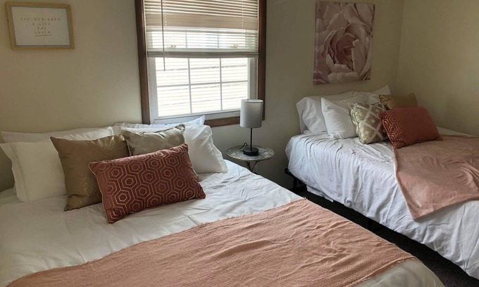 Pittsboro Apartment | Cozy 2-Bedroom Apartment - Close To It All!