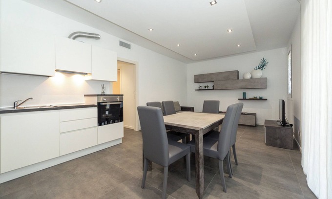 Faro Apartment | Cozy 2-bedroom apartment, in residence with swimming pool 500 meters from the sea