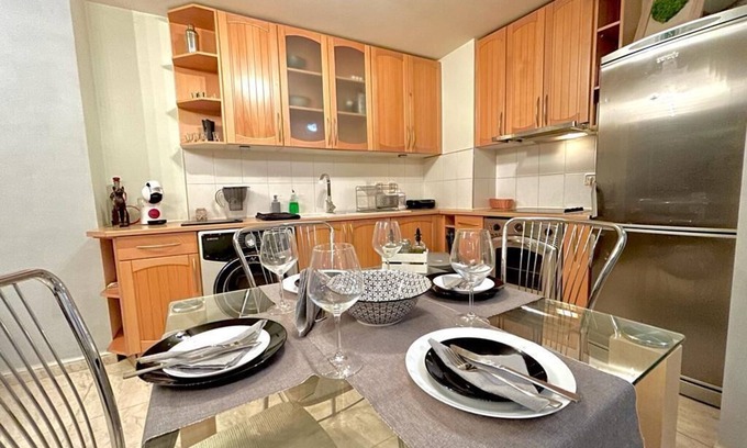 Odesos Apartment | Cozy 2-bedroom apartment in the center nof Varna