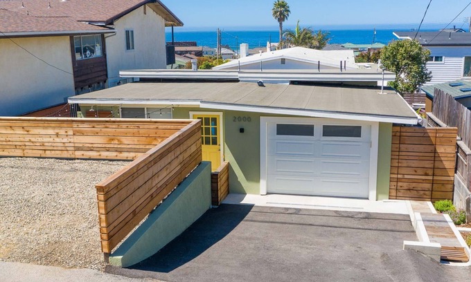 Cayucos House | Cozy 2 Bedroom Beach Town Getaway Cottage
