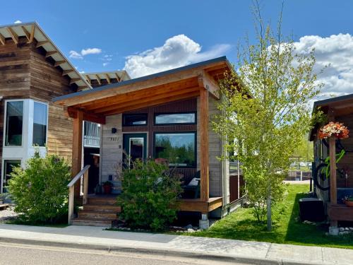 Mountainside Village Apartment | Cozy 2 Bedroom by Teton Pass
