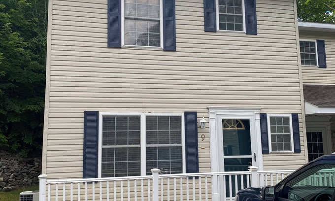 Petoskey Condo | Cozy 2-bedroom condo in enchanting Petoskey with WiFi, AC. State Park, Bike Path