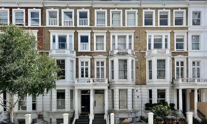 Earl's Court Apartment | Cozy 2 Bedroom Duplex in Earls Court.