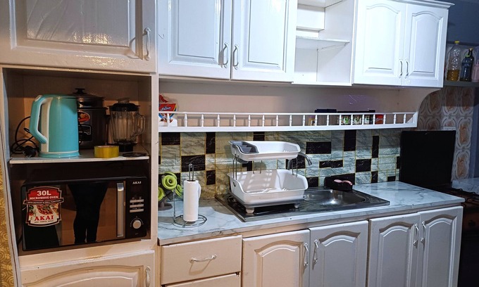 Sakumono Apartment | COZY 2 BEDROOM FLAT/APARTMENT