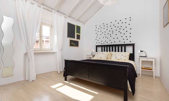 Veli Losinj House | Cozy 2-Bedroom House, Ideal for 4