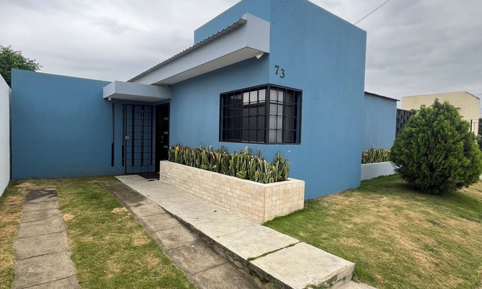 Managua House | Cozy 2-bedroom house in charming Ticuantepe with WiFi, AC