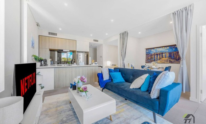 Burwood Apartment | Cozy 2 Bedrooms at Centre of Burwood