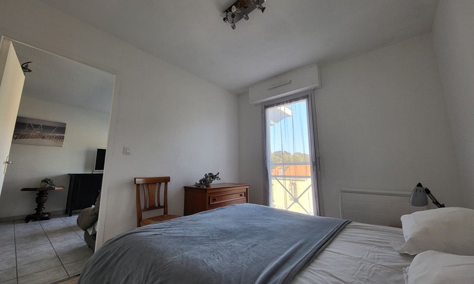 Saint-Brevin-l'Ocean Apartment | Cozy 2-Room Apartment Near Beach and Shops – Elevator, Balcony, and Modern Amenities