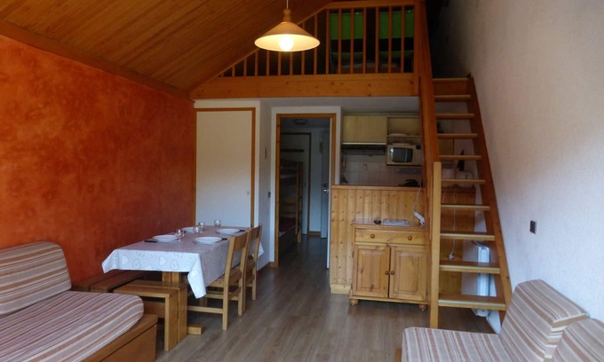 Meribel Centre Apartment | Cozy 2-Room Apt for 4 in Méribel Center, Close to Shops and Ski Slopes