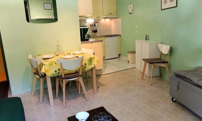 Prapoutel Apartment | Cozy 2BR Cabin Apartment with Balcony, Near Aquatic Center, Sleeps 6, No Pets