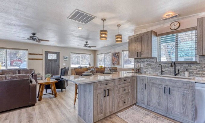 Wolf Creek House | Cozy 3-bed room Prickly Pear Lodge