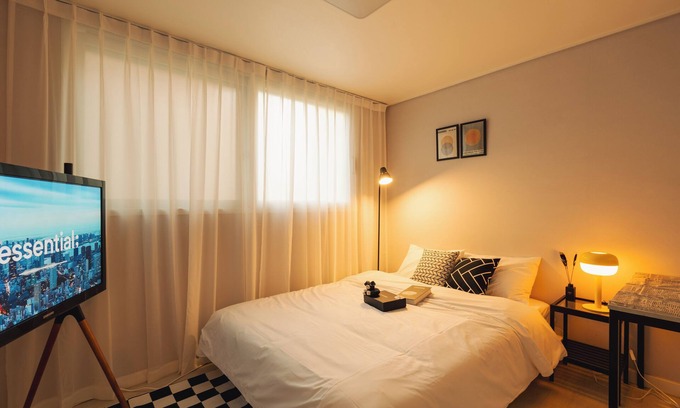 Bupyeong-dong Apartment | Cozy 3-bedroom, 6person, Incheon bupeong station, free parking,