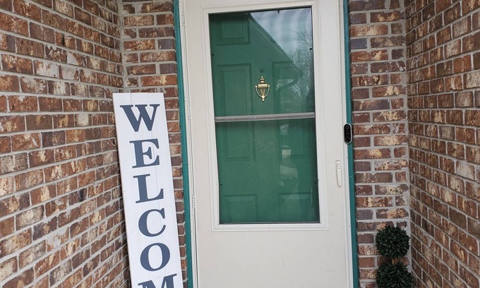 Oaklandon House | Cozy 3 bedroom house