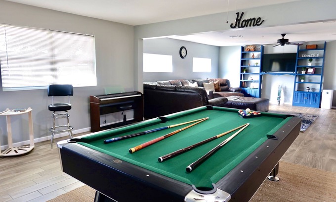 Spring Branch West House | Cozy 4 Bedroom near Memorial City Mall
