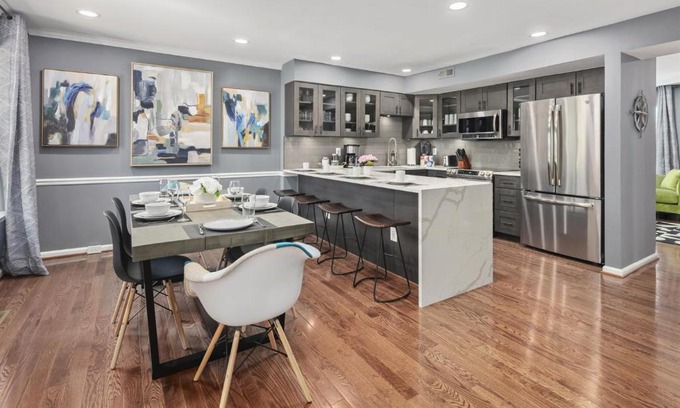 Countryside House | Cozy 4BR Townhome, Family Community, 40 Mins to DC