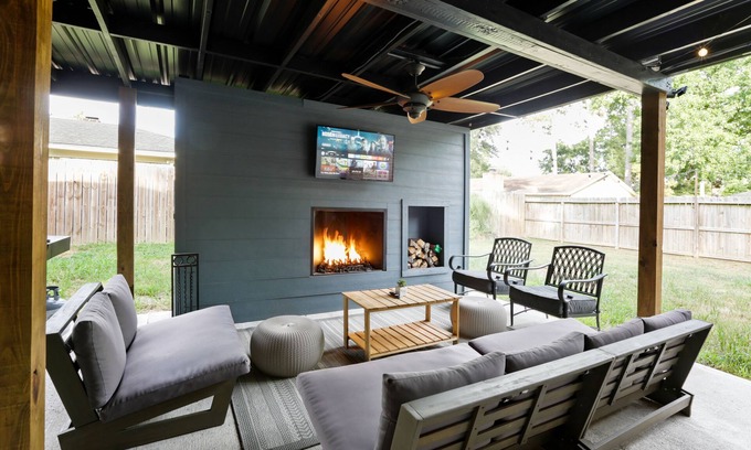 Atascocita House | Cozy 5 Bed Home w/Outdoor Living near IAH Airport