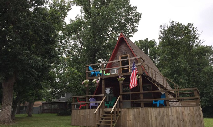 Cleora Cabin | Cozy A-Frame