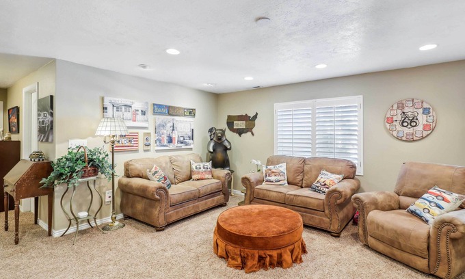 American Fork Apartment | Cozy American Fork Retreat w/Electric Fireplace