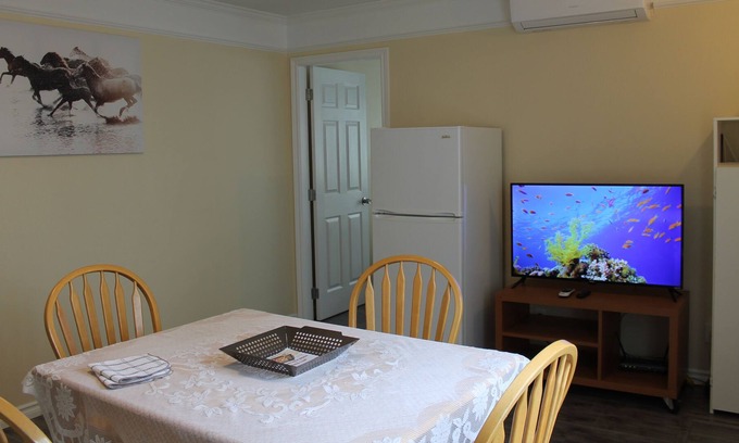 Guildford House | Cozy and convenient like at home