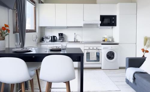 Kuopio Apartment | Cozy and Modern City Centre Studio Home