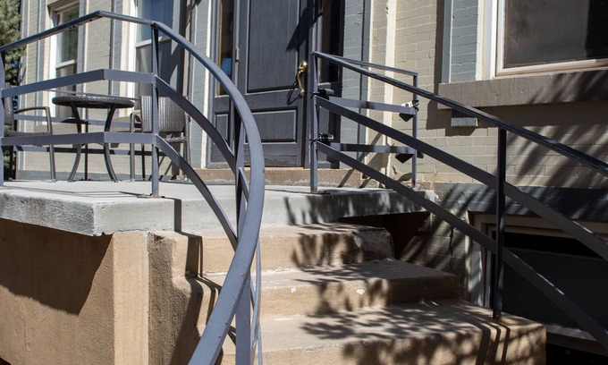 Uptown Condo | Cozy and Quiet Condo in Uptown- Walking Distance to Everything