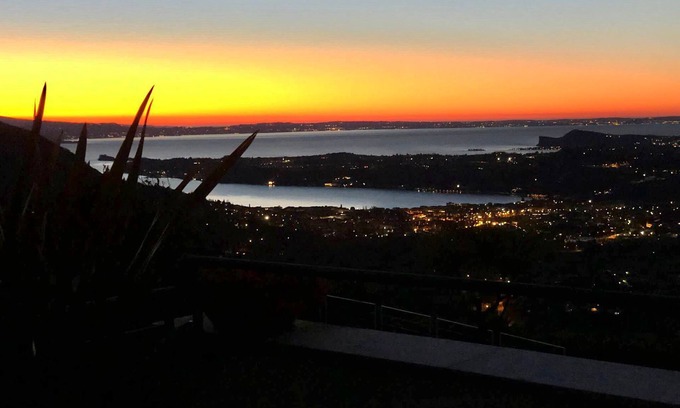 Villanuova sul Clisi House | Cozy apartment with large terrace overlooking the lake 5min from Salò