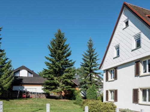Villingen-Schwenningen Apartment | Cozy Apartment in Schwenningen with Garden