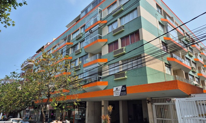 Centro Apartment | Cozy apartment 200 meters from Praia do Forte, with garage.