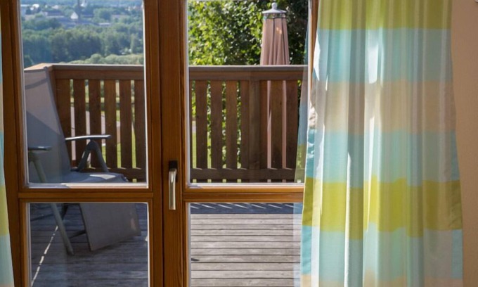 Theisseil Apartment | Cozy apartment (62sqm) with two bedrooms and balcony