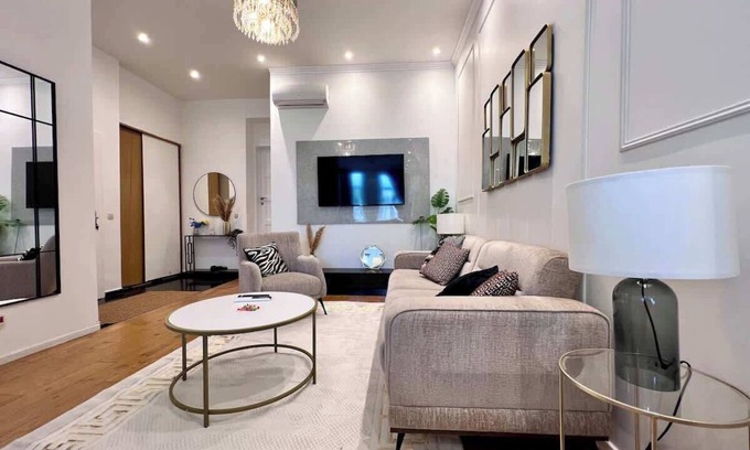 Brussels Apartment | Cozy Apartment for 9 Guests Brussels Midi Station