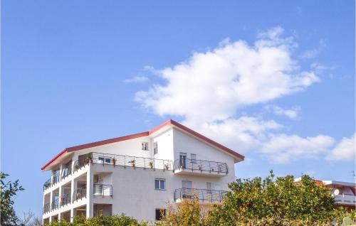 Nicotera Marina Apartment | Cozy Apartment In Nicotera Marina