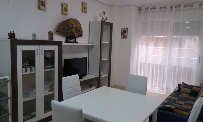 Santa Pola Apartment | Cozy apartment in Santa Pola well located