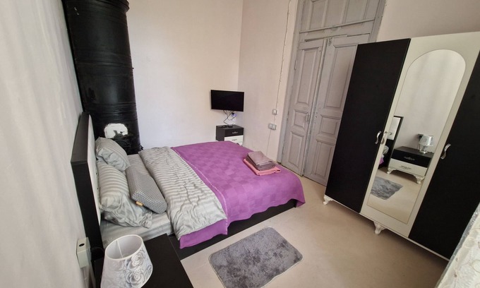 Nasimi Apartment | Cozy apartment near 28 Mall l (Pet-Friendly!)