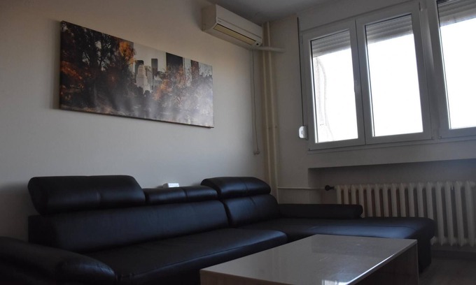 Banovo brdo Apartment | Cozy Apartment near City Center