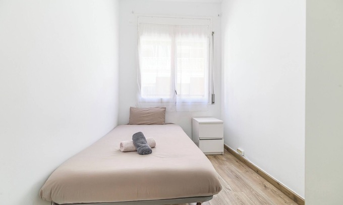 El Baix Guinardo Apartment | Cozy Apartment Sagrada Familia