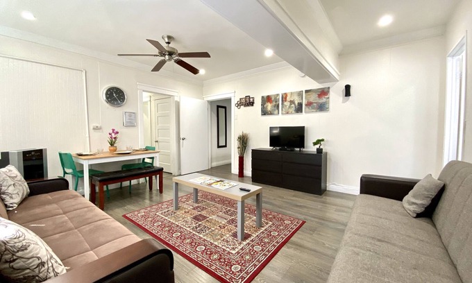 Franklin Apartment | Cozy Apartment unit is Available to Rent
