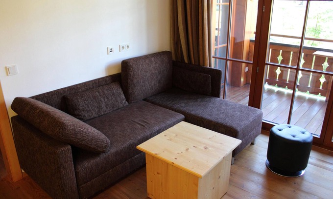 Hochkrimml Apartment | Cozy apartment with mountain view and close to the slopes in the Zillertal Arena
