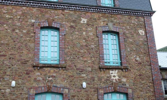 Periers Apartment | Cozy apartment with WIFI and pets allowed in Périers