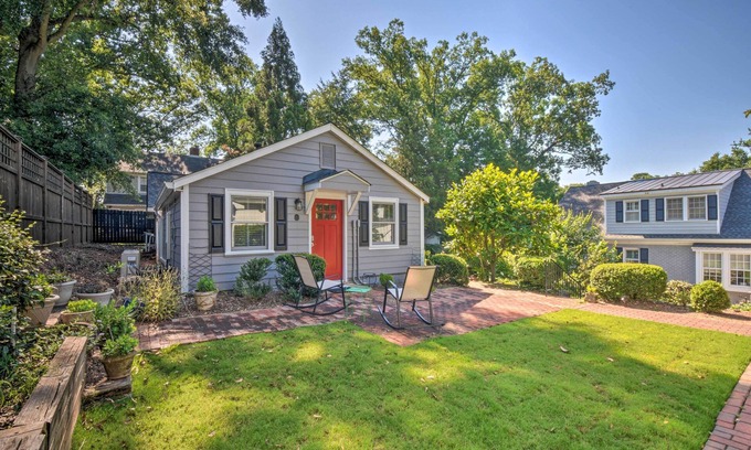 Athens Cottage | Cozy Athens Cottage: Walk to Sanford Stadium!