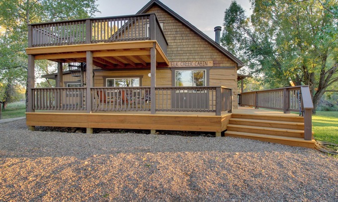 Augusta Cabin | Cozy Augusta Cabin w/Furnished Deck & Grill!