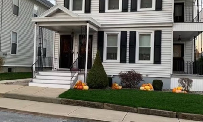 Mechanicville Apartment | Cozy Autumn Stay Explore Saratoga & Stunning Fall Colors Nearby