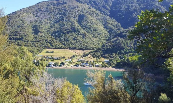 Saint Omer House | Cozy Bach in the Marlborough Sounds, Great Fishing Location