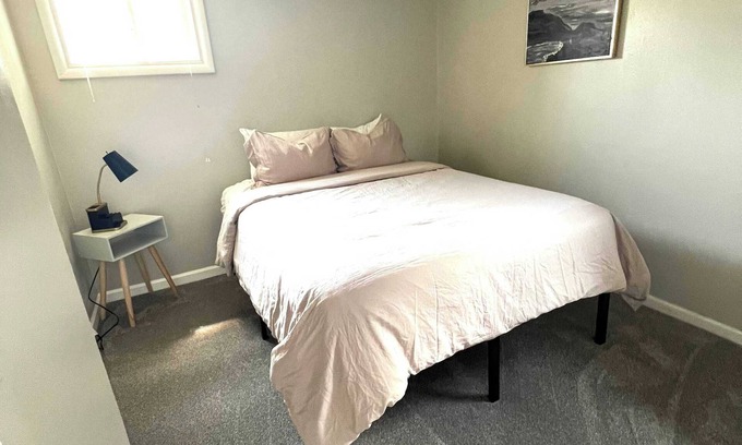Pocatello Apartment | Cozy Basement Apartment - blocks from Old Town